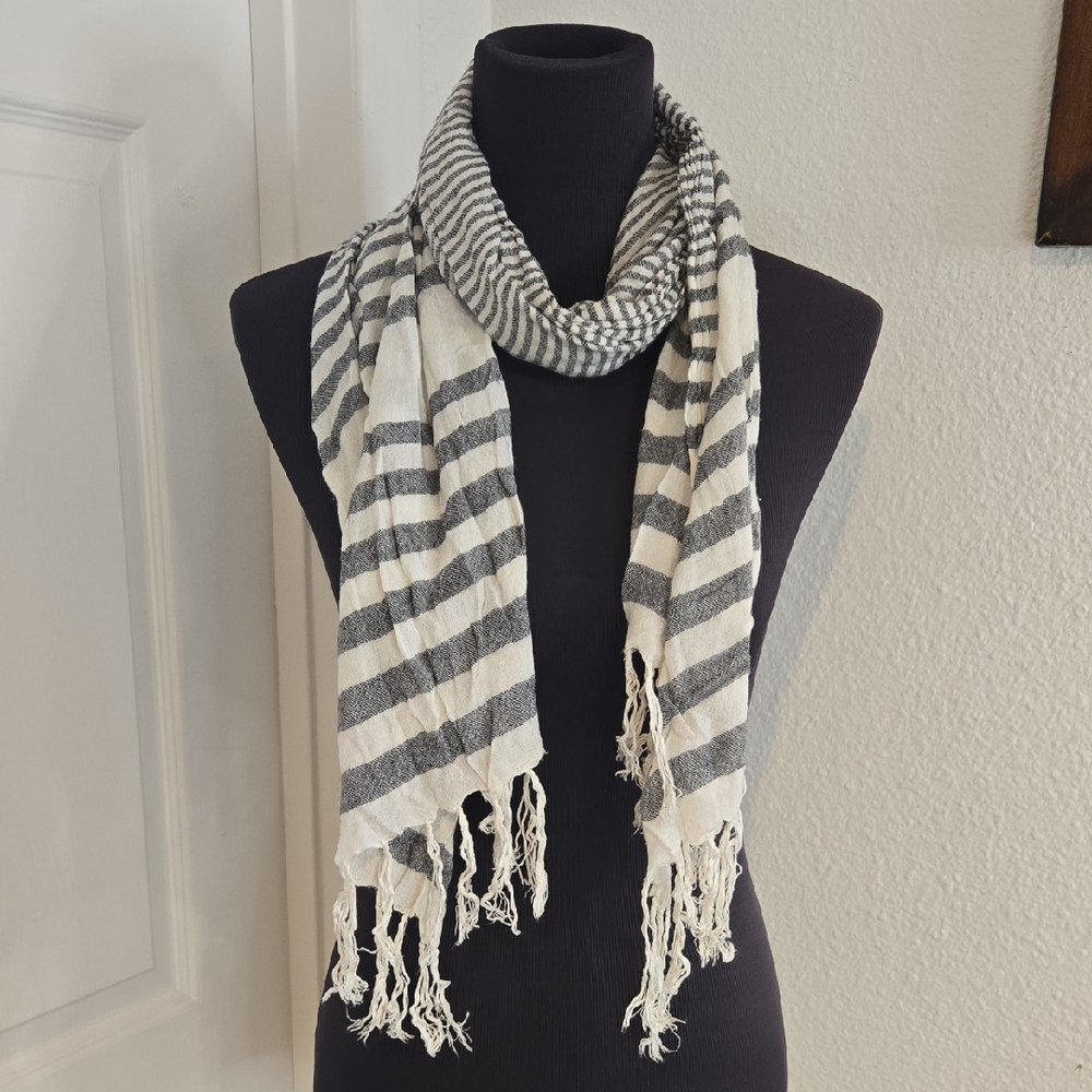 Striped Black and White Scarf